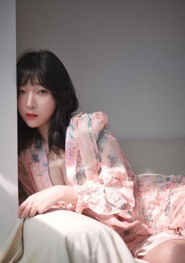 婷婷偷拍欧美群交_HD720P欧美电影在线