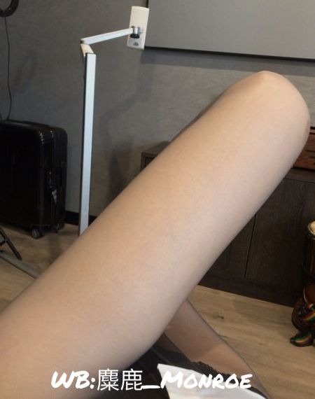 欧美丝袜手机壁纸_BD英语免费电视剧
