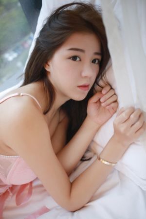 伊人av综合_720电影免费在线