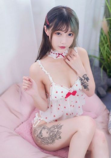 欧美亚洲午夜精品_高清完整版免费在线观看