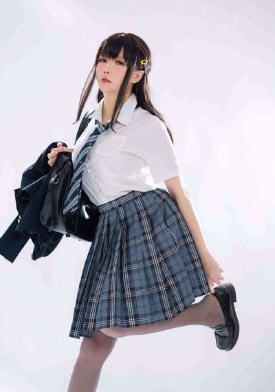 欧美复古街拍男头像_720免费观看